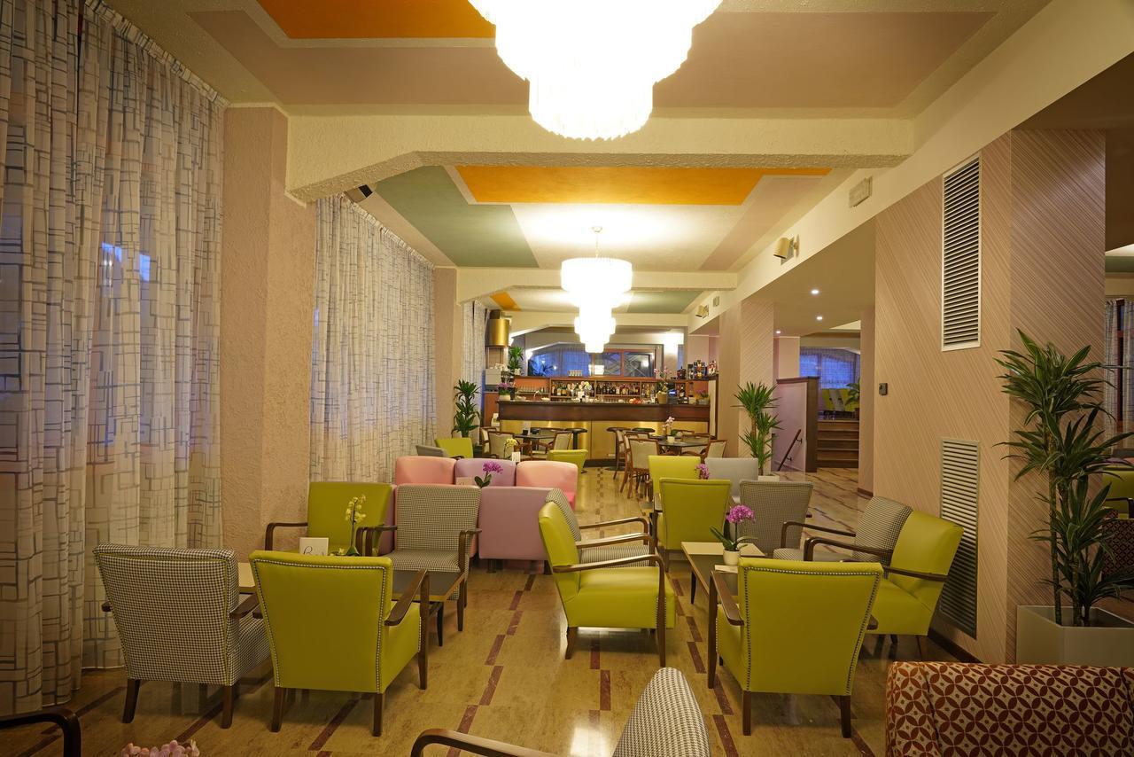 Hotel La Perla - Bike Hotel Гарда Экстерьер фото